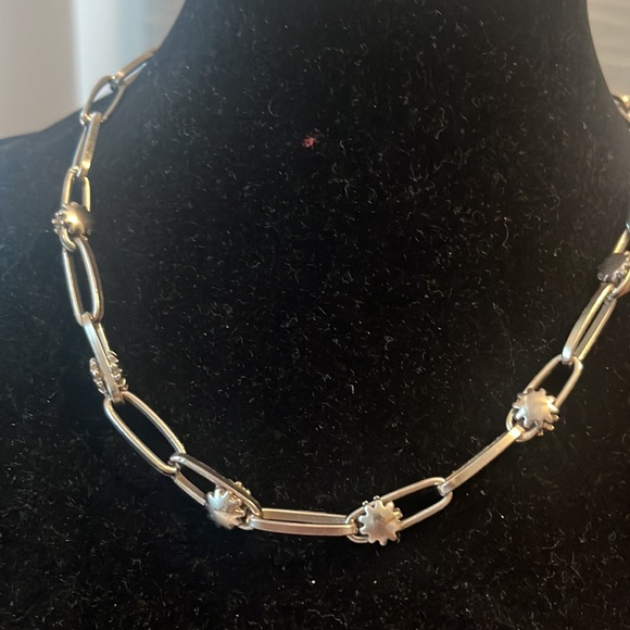 Vintage hardware necklace - Picture 3 of 3